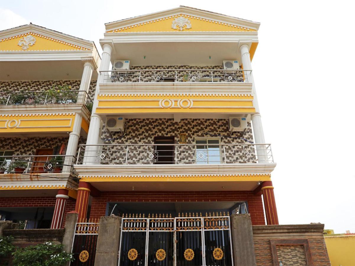 Capital O 72337 Hotel Konkan Tadka Bombaim Exterior foto